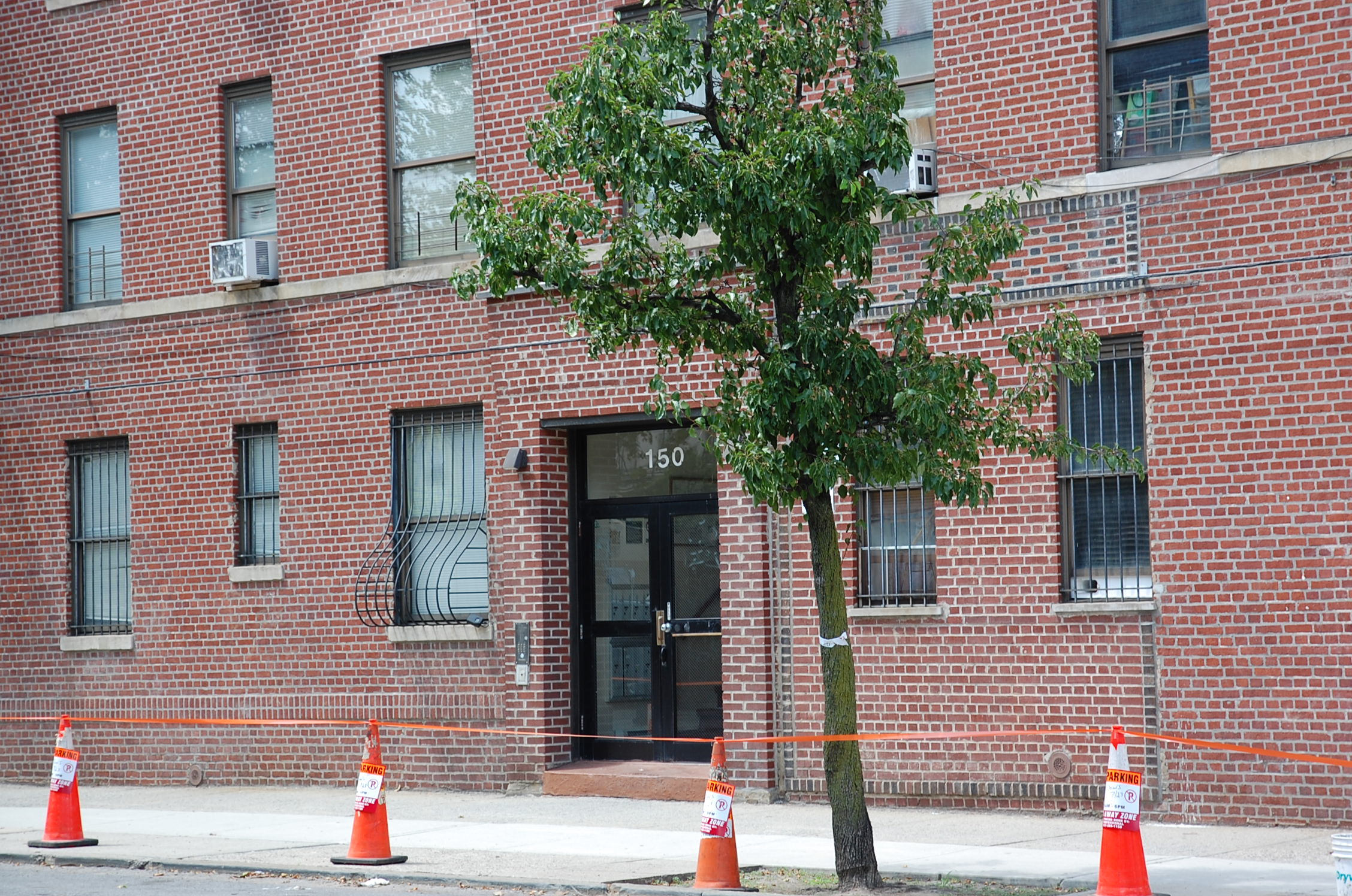 150 Tapscott Street