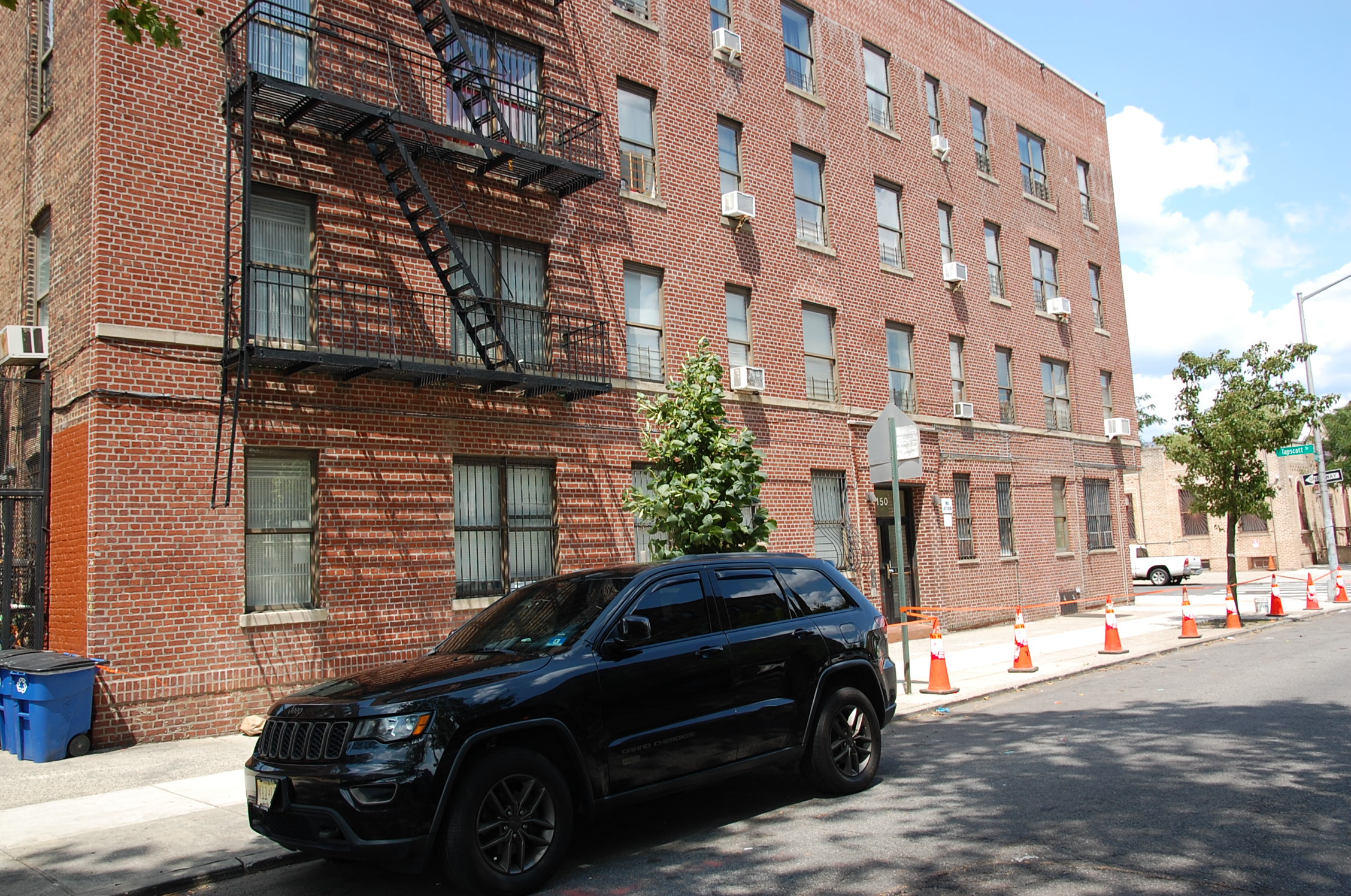 150 Tapscott Street