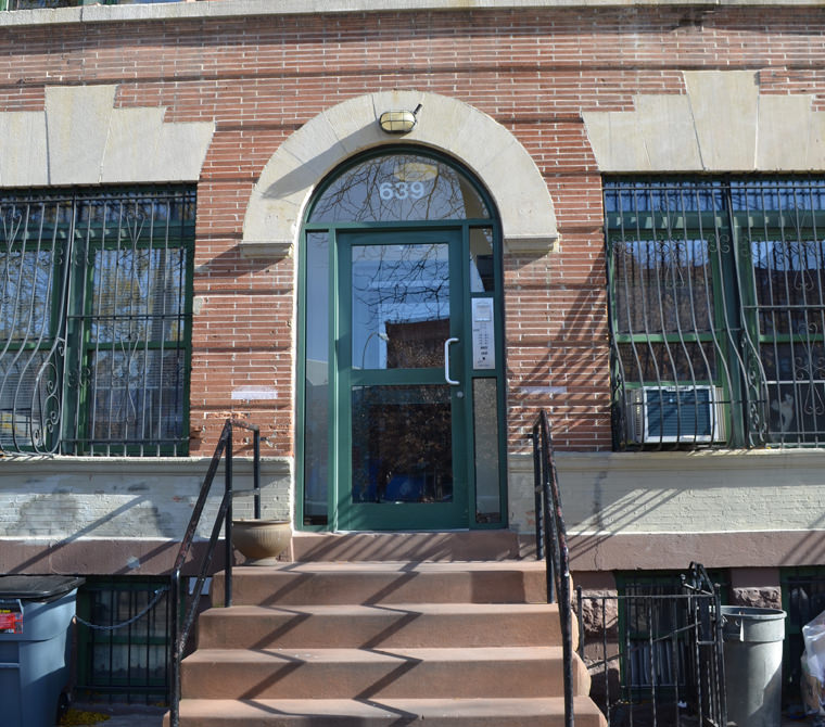 639 Grand Avenue